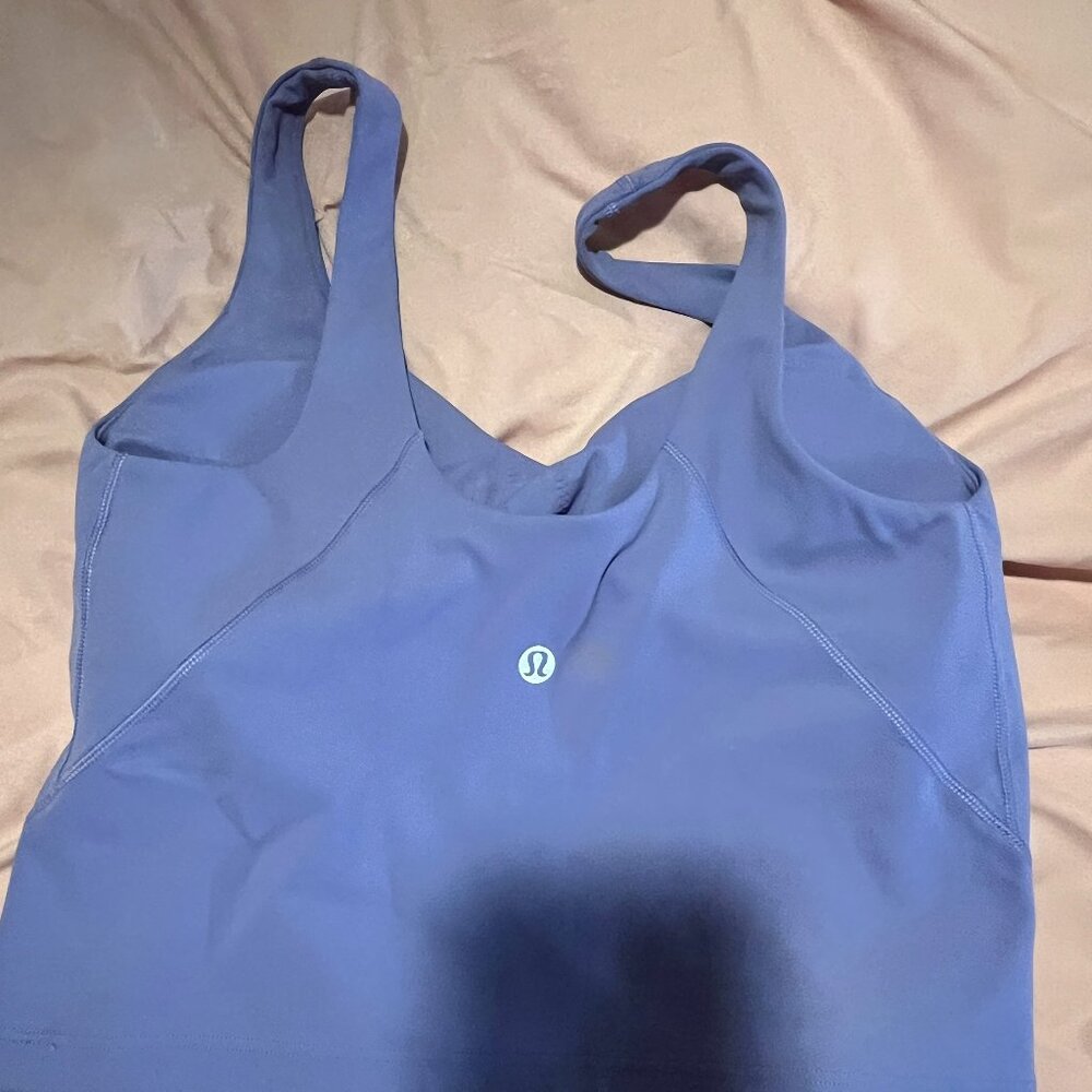 Lululemon activewear crop top